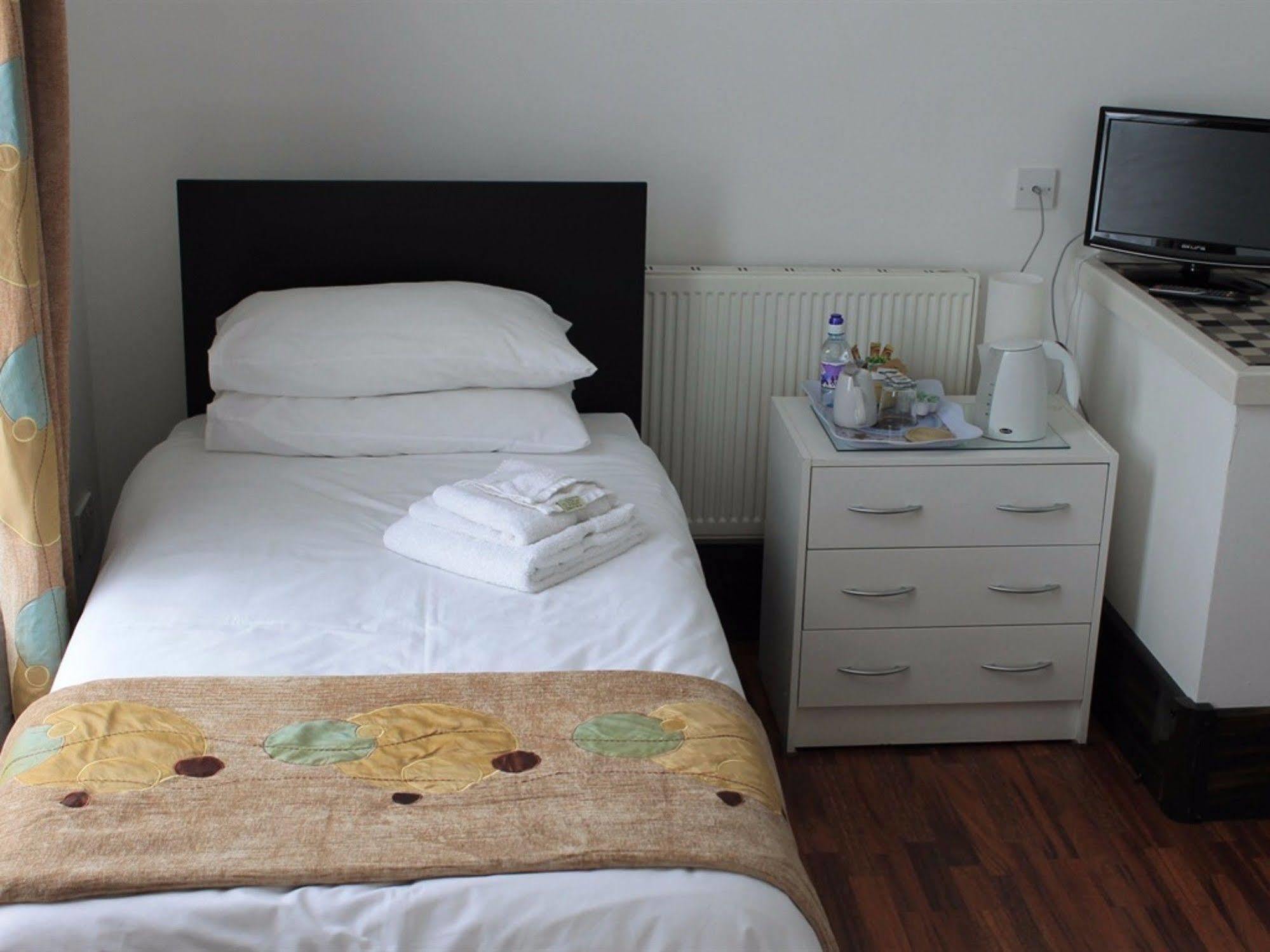 Breeze Guest House Bootle  Esterno foto