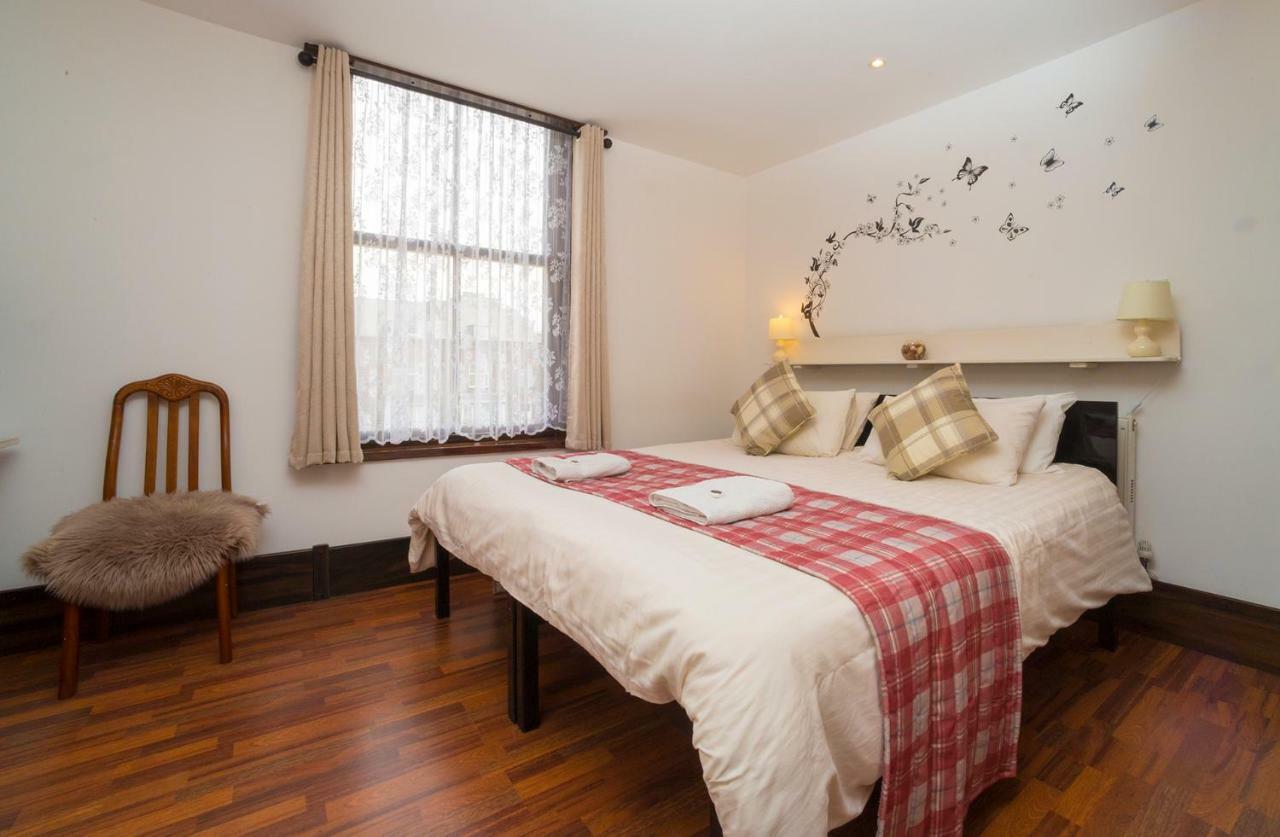 Breeze Guest House Bootle  Esterno foto