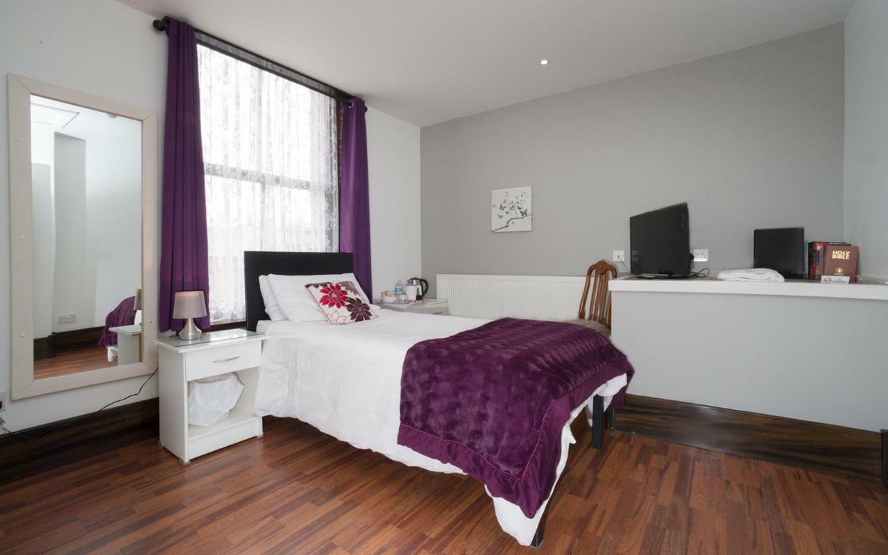 Breeze Guest House Bootle  Esterno foto